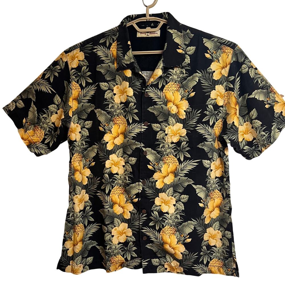 Tommy Bahama 100% Silk Hawaiian Camp Shirt Pineapple Hibiscus Black Men’s M